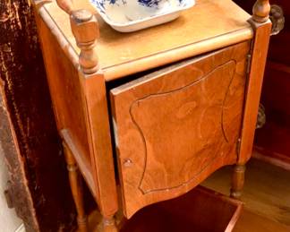 Vintage smoking cabinet 