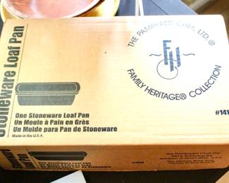 The pampered chef stoneware loaf pan 