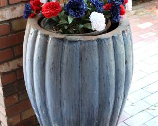 Large flower pots 