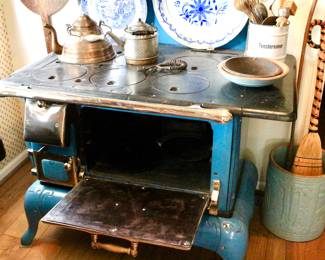 Blue Princess Antique Stove. Fabulous condition