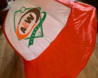 A&W baseball hat umbrella 