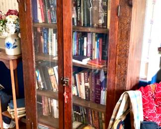 Wood bookcase