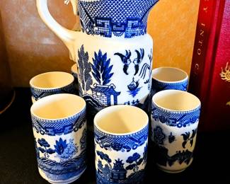 Blue Asian tea set 