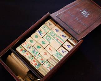 Vintage Chinese Mahjong game 