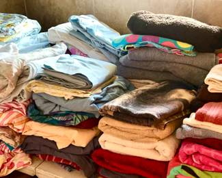 Various towels and bath towels