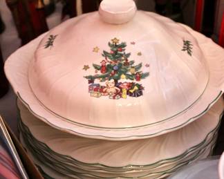 Christmas dish set 