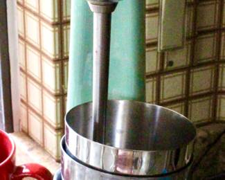 High power mixer for drinks 