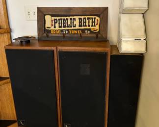 Infinity Quantum 2 Speakers 