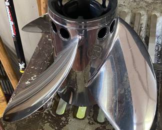 Assorted Boat Propellors (Mercury Fury 4 Propellor)