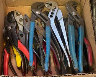 Pliers