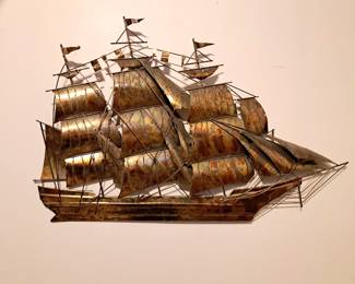Metal ship wall hanging