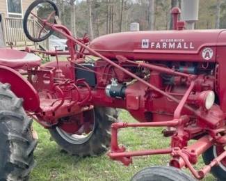 OTHERSIDE FARMALL MODEL A TRACTOR 