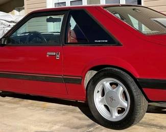 1988 RED LX 5.0 302 V8 AUTO