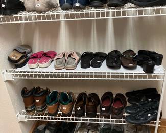 If you’re a size 6.5 you’re in luck!