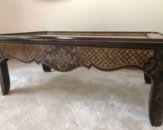 Drexel heritage is high end furniture. This piece is in exceptional shape. Must see hand painted details to appreciate. it’s 2‘ x 3‘ 4 inches. Hand painted.