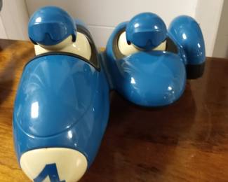 Playforever Enzo motorcycle with side car.