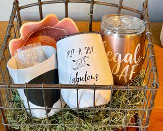 $2 to $6 Miscellaneous drinkware at this sale. (SOLD - FABULOUS MUG) 