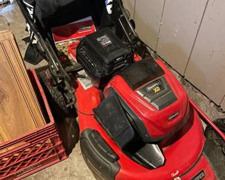 Snapper battery mower w/battery and charger