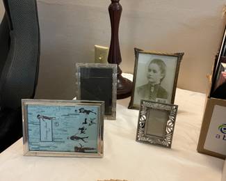 Lots of nice picture frames
