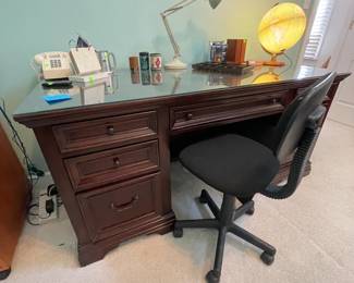 Flexsteel Desk