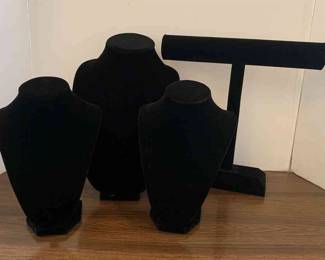 Black velvet jewelry displays