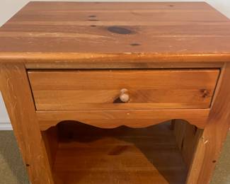 1960's MCM classical single drawer night stand
