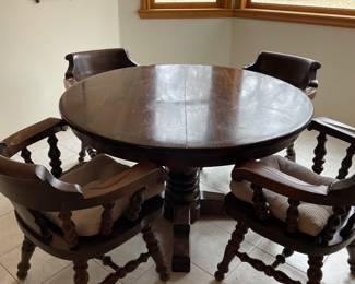 Vintage Ethan Allen Old Tavern Round Table, four chairs and one leaf