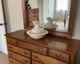 Solid Wood dresser with mirror. Flawless!