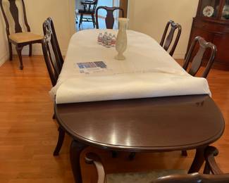 Ethan Allen formal dining table with eight chairs