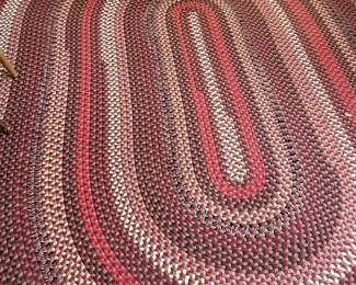 Large braided Oval area rug. Excellent condition