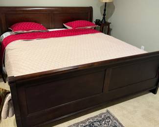 5 piece Hooker King Bedroom Set