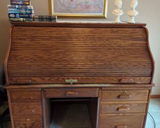 Great roll top desk