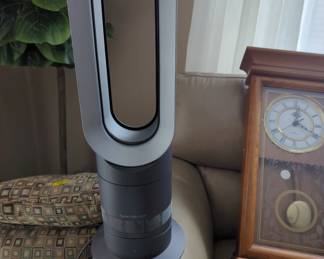 Dyson hot cold filtration with remote