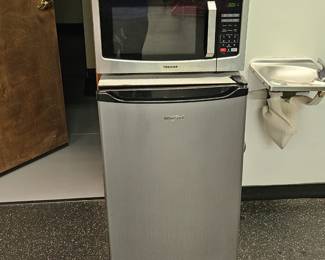 Toshiba Microwave, Whirlpool small refrigerator. Sold separately