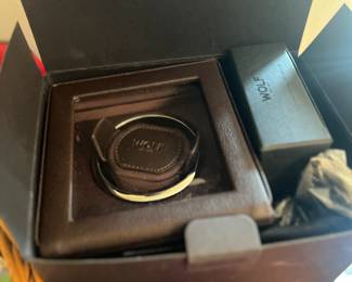 Wolf watch winder