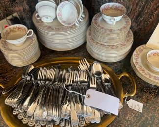 Castleton USA 65 piece china set, Reed & Barton Colonial Shell flatware