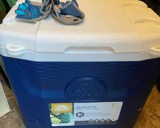 Igloo 28QT Quantum Rolling Cooler