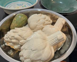 Set of 5 Cream Ceramic Artichoke Figurines