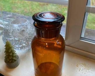 Brown Amber Glass Apothecary Bottle