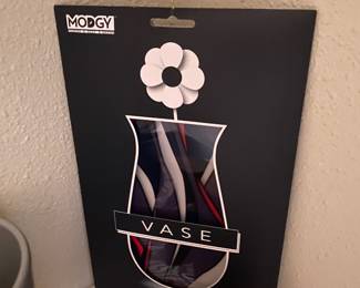 MODGY Expandable Plastic Vase