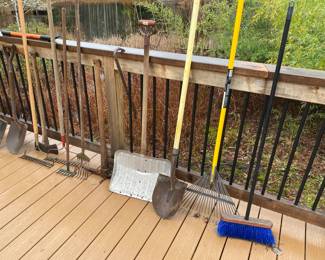 Gardening Tools - Shovels, Gardening Hoes, Rakes