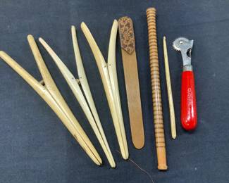 Lot 7 Vintage Sewing Tools