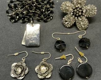 Lot 5 Signed Crystal Flower Earrings, Ring, More
