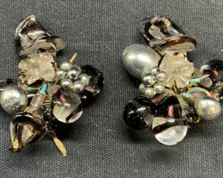 Vintage Glass Beaded Flower Earrings