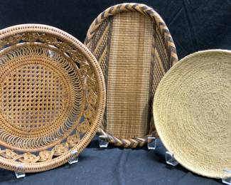 Lot 3 Woven Wicker Baskets Trays