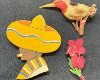 Lot 3 Brooches, Bird, Flower, Figural