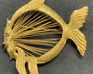 Vintage Monet Gold Tone Fish Brooch