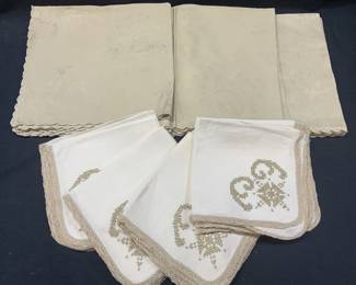 Lot 24 Vintage Embroidered & Lace Linens