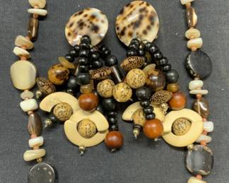 Lot 2 Beaded Lucite Necklace, Dangle Earrings