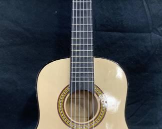 WOODSTOCK MUSIC COLLECTION Childs Guitar